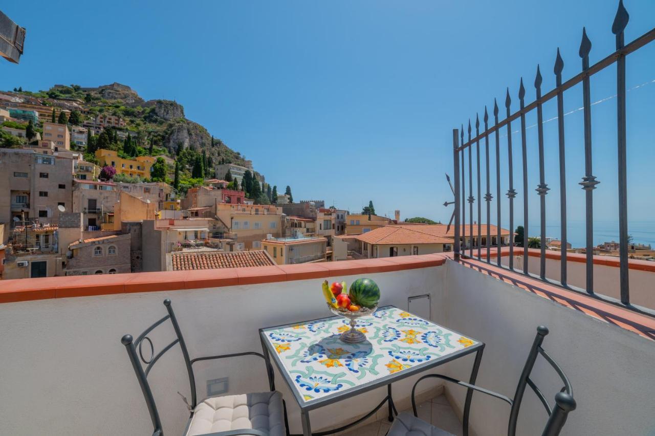Ottaviano Suite - Elegante Attico Vista Mare Taormina Luaran gambar