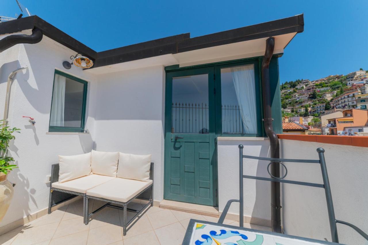 Ottaviano Suite - Elegante Attico Vista Mare Taormina Luaran gambar