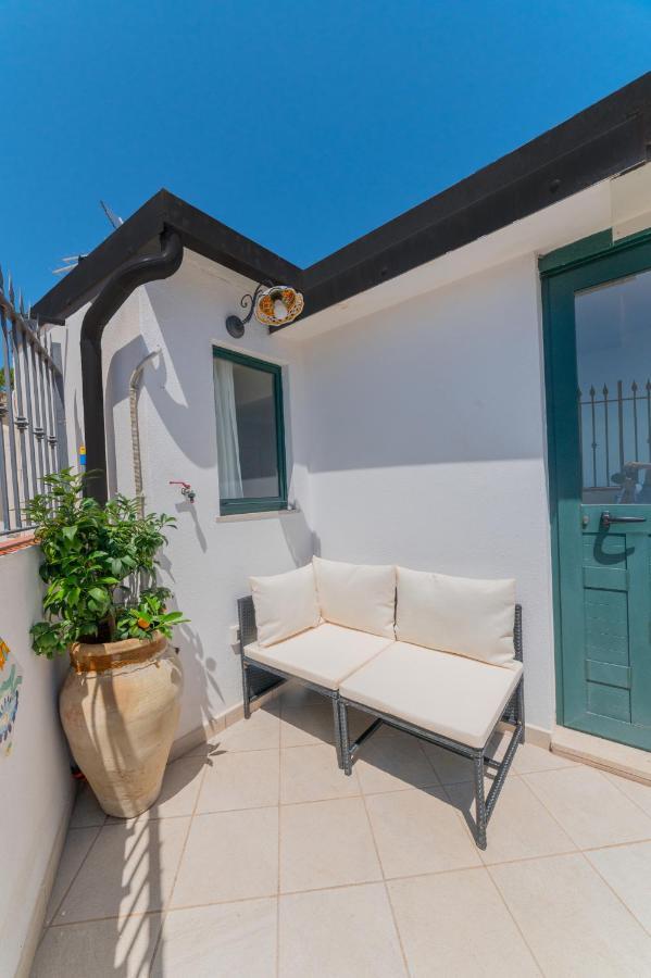 Ottaviano Suite - Elegante Attico Vista Mare Taormina Luaran gambar